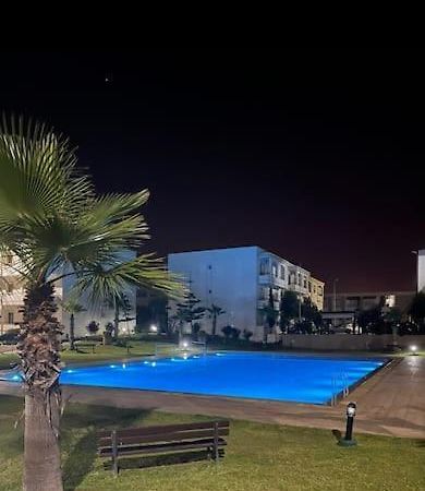 Appartement De Luxe A Bahia Golf Beach Spacieux De 126 M Buznika Kültér fotó